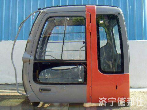 點擊檢查具體信息<br>標題：ZX230-1駕駛室 瀏覽次數：1051